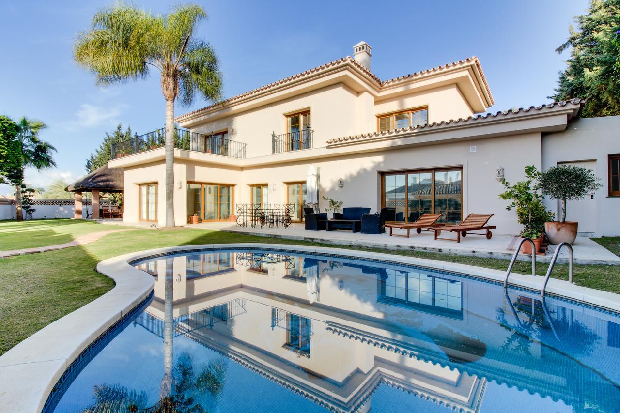 Villa Lirios Marbella Ngoại thất bức ảnh